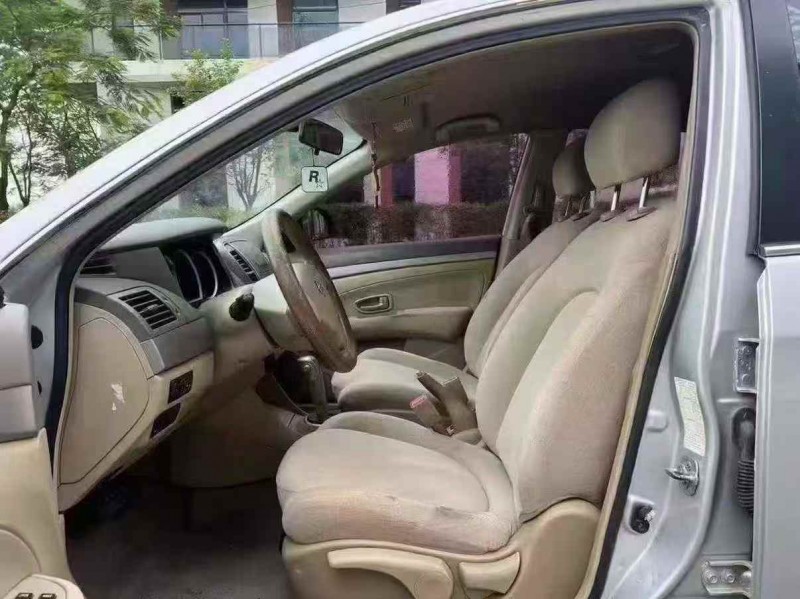 广州16年日产轩逸9