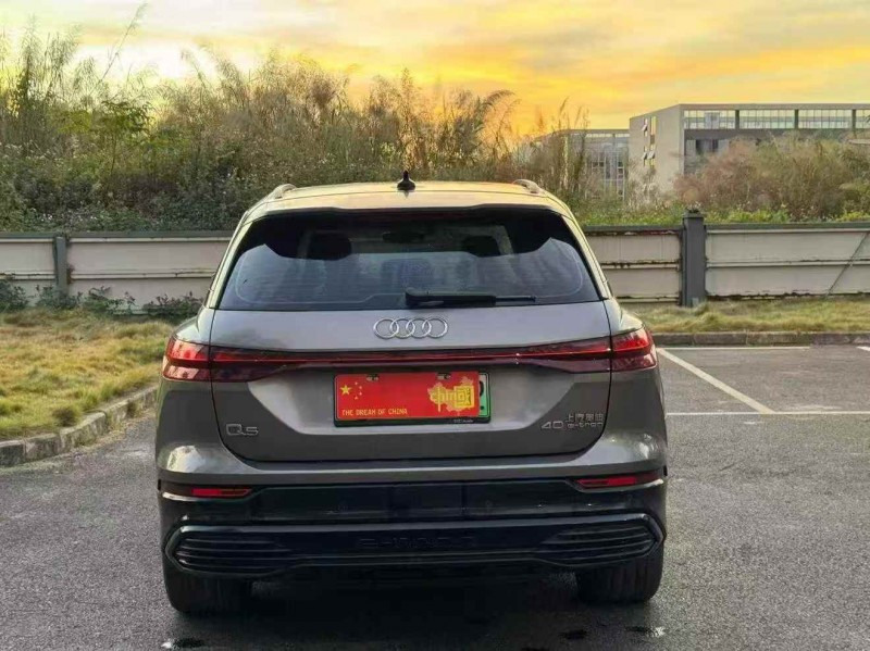 广州23年奥迪Q55