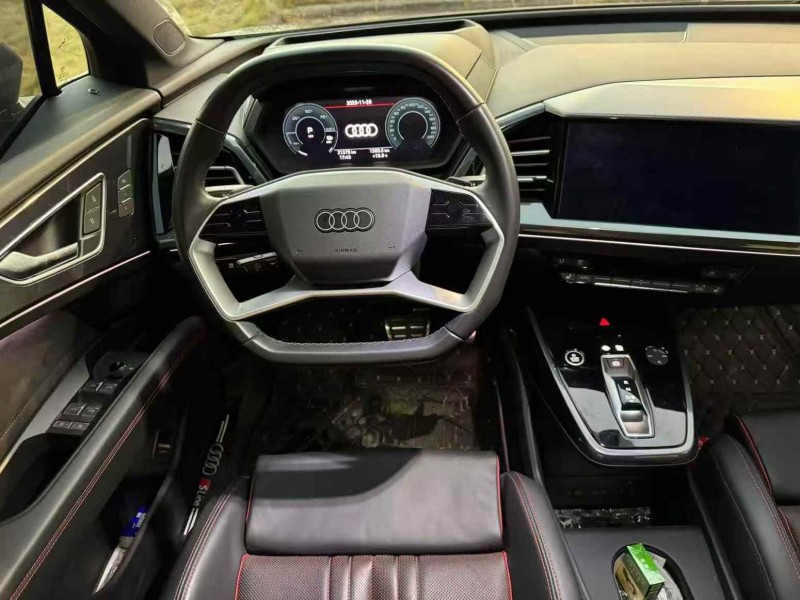 广州23年奥迪Q58