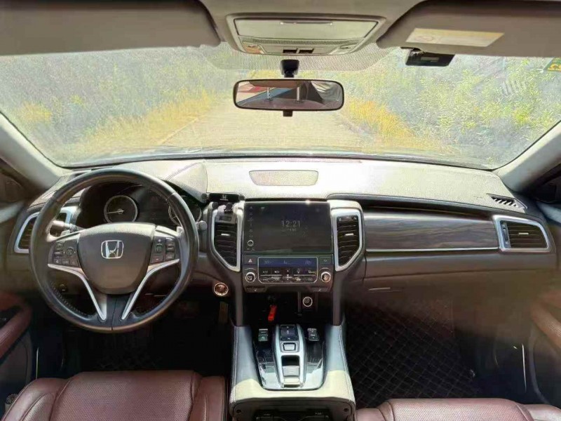 宜昌18年本田URV5