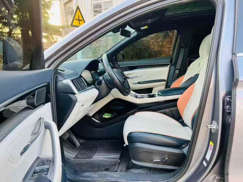 济宁24年比亚迪宋6