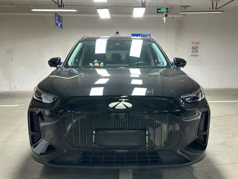 成都25年奇瑞风云1