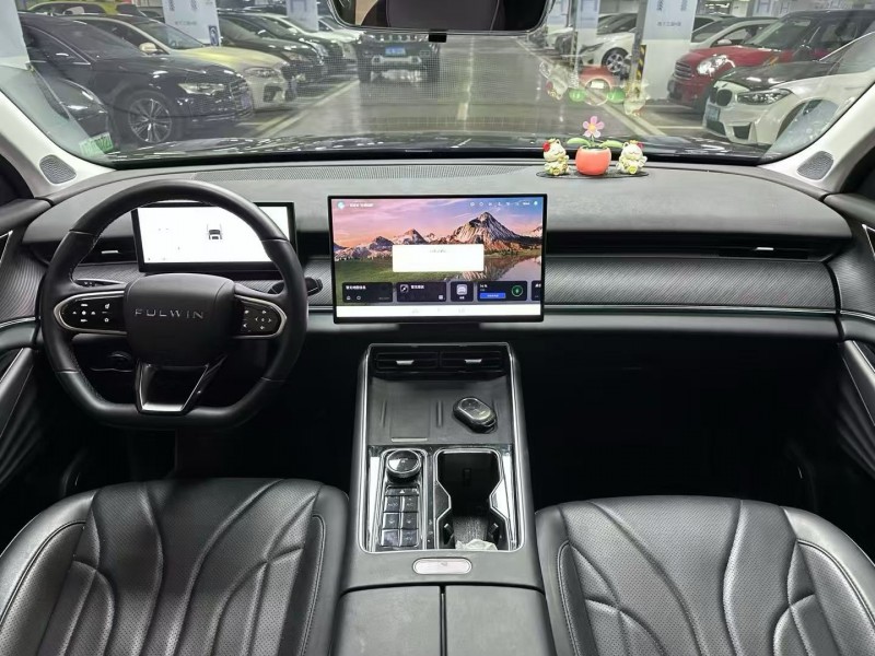 成都25年奇瑞风云8