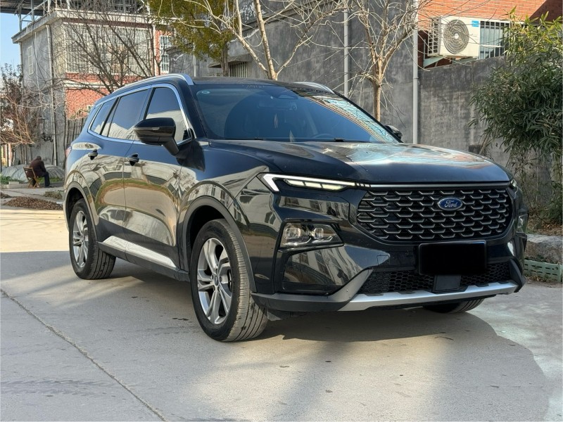 新乡22年福特领睿3