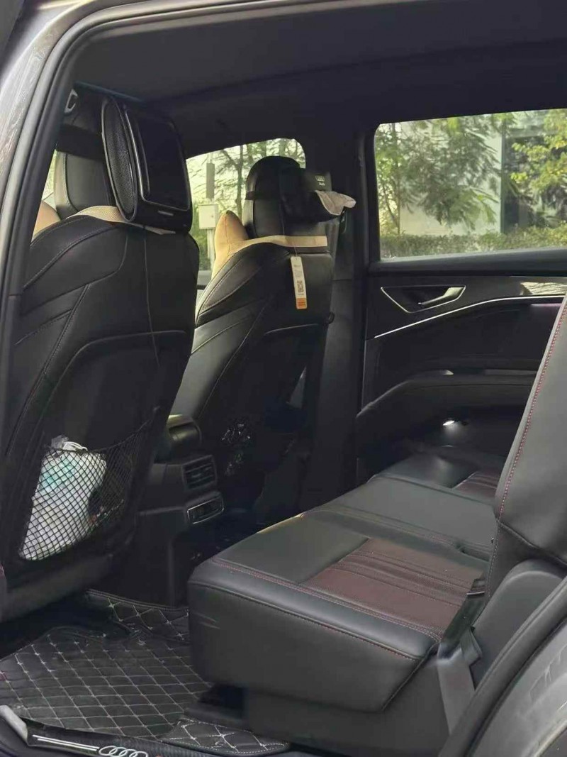 广州23年奥迪Q57