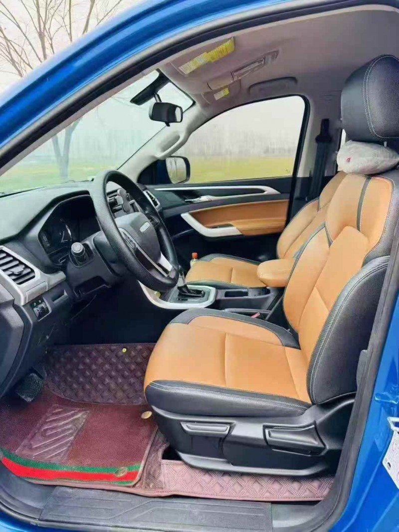 徐州23年大通T704