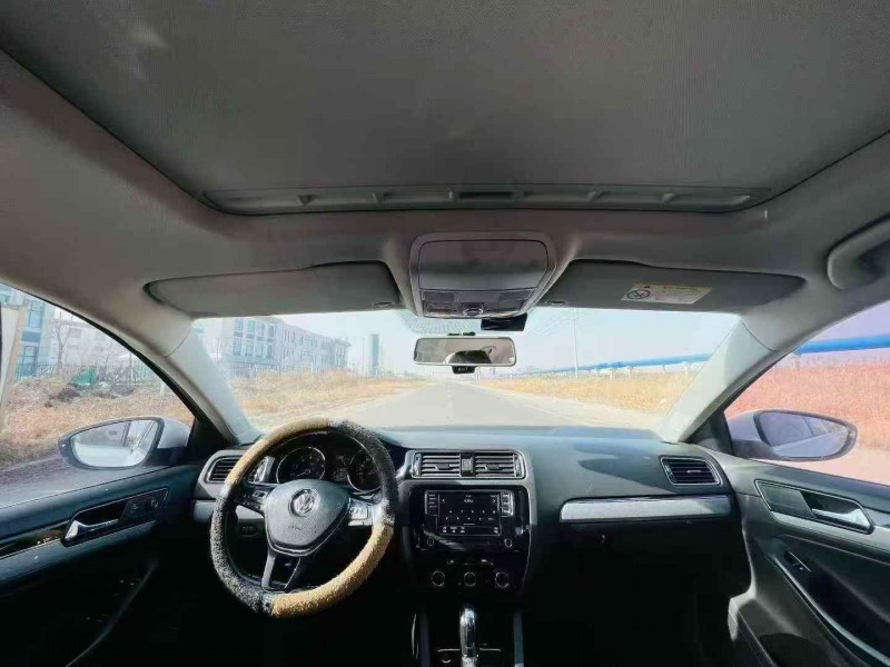 枣庄17年大众速腾5