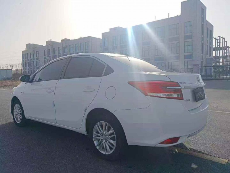 东营19年丰田威驰7