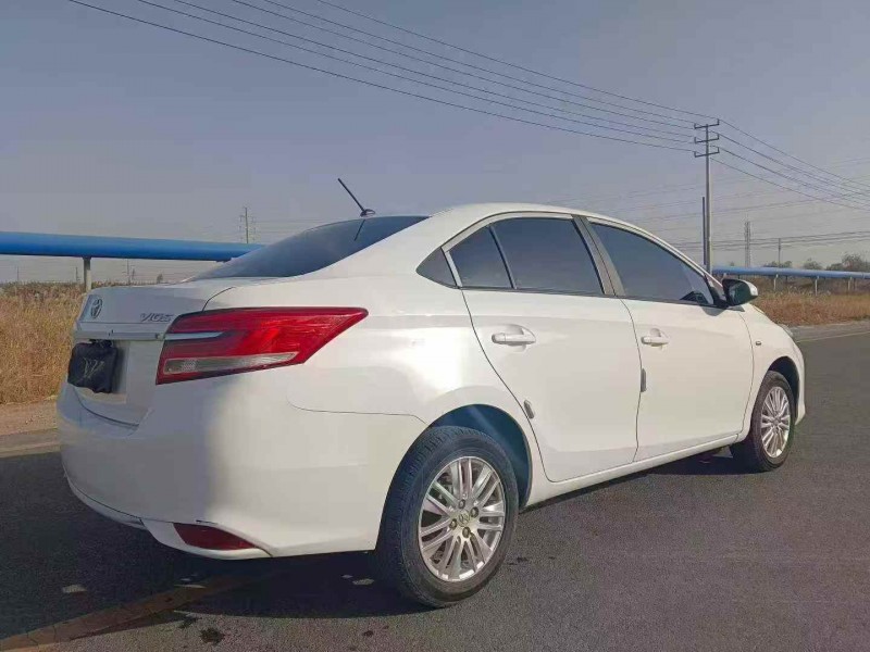 东营19年丰田威驰8