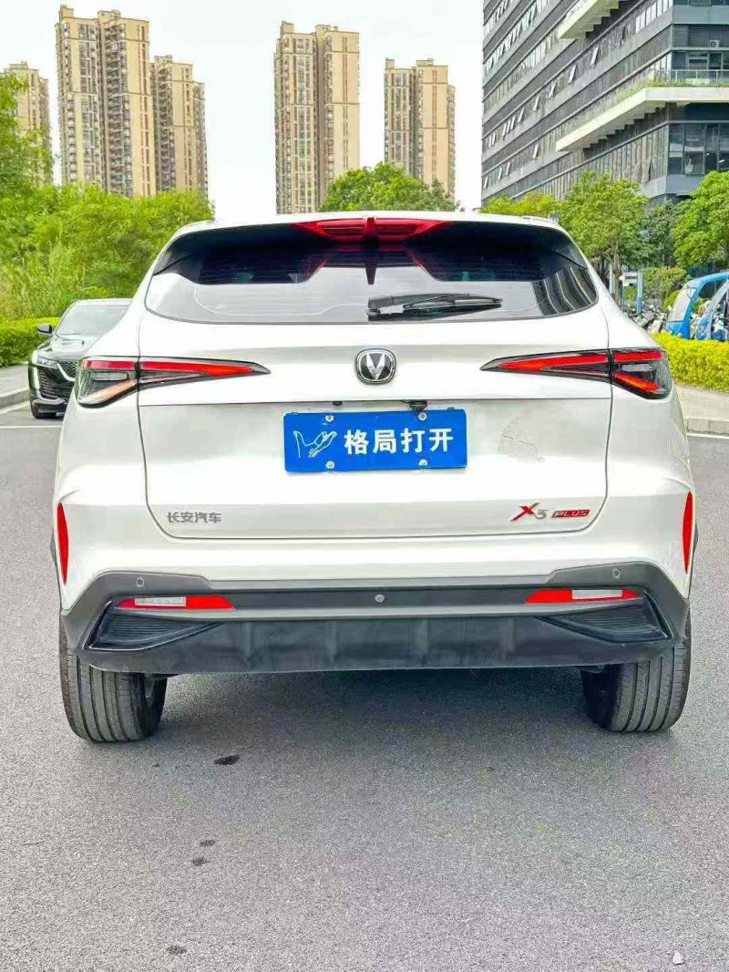 东莞25年长安汽车欧尚9