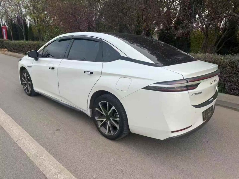 东营22年传祺埃安S8