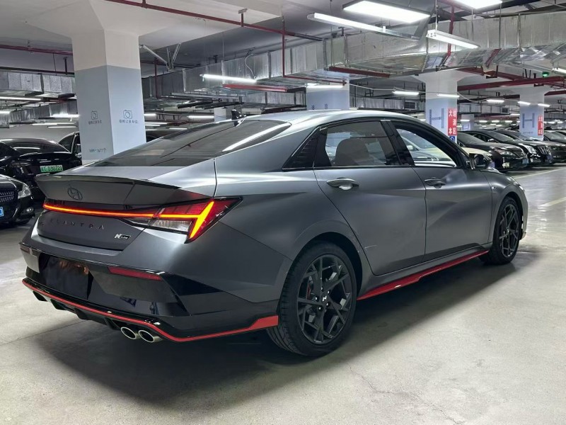 成都24年现代伊兰特7