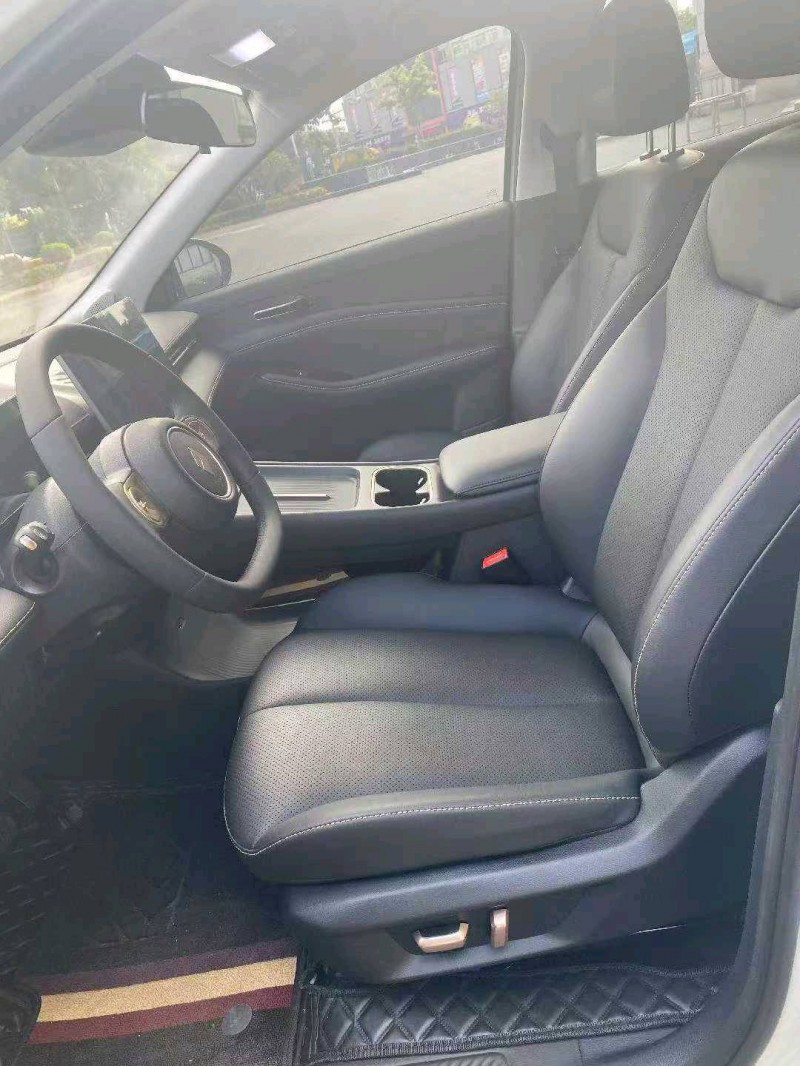 漳州25年宝骏云海4