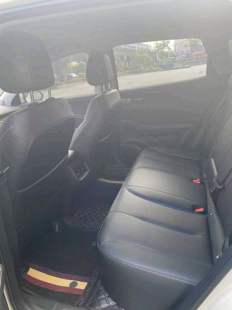 漳州25年宝骏云海5