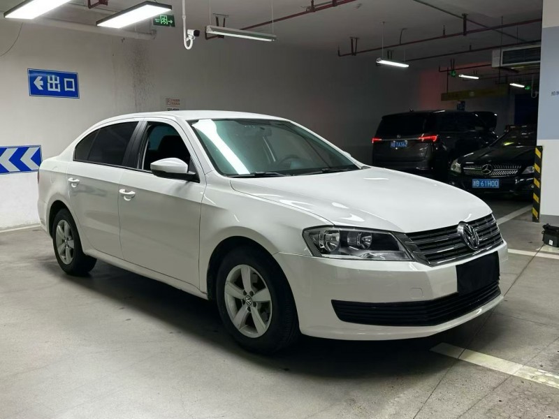 成都18年大众朗逸6