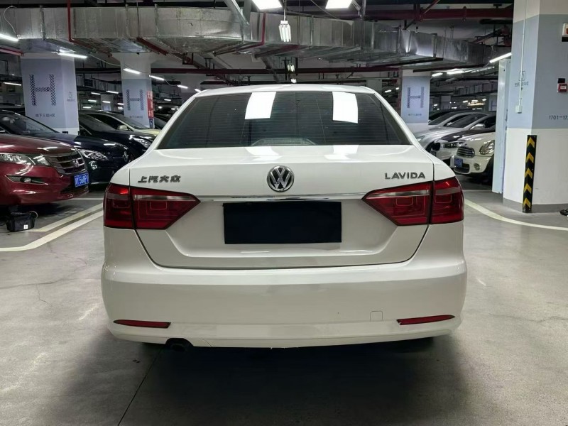 成都18年大众朗逸8