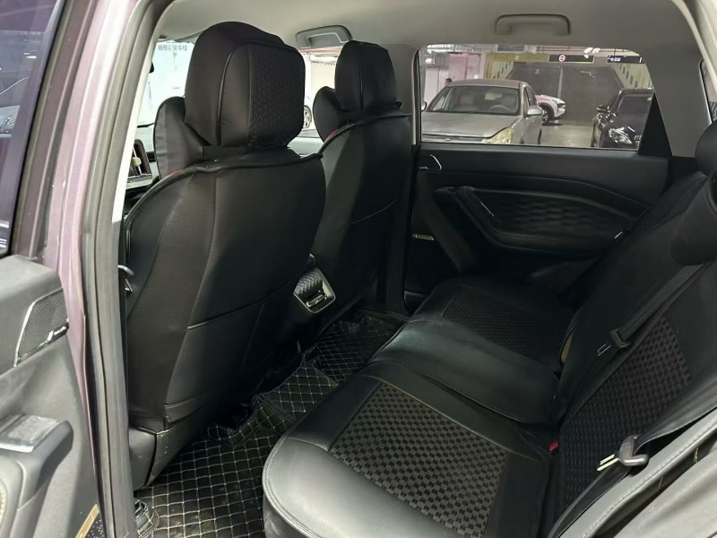 成都24年五菱汽车星云5