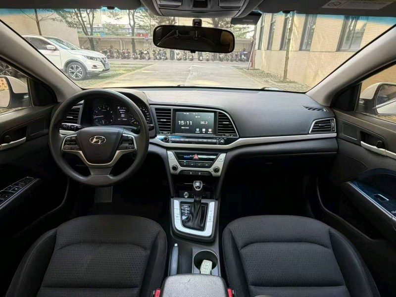 佛山18年现代领动7