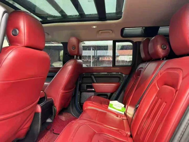 淄博22年路虎卫士5