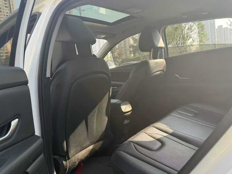 达州21年现代伊兰特9