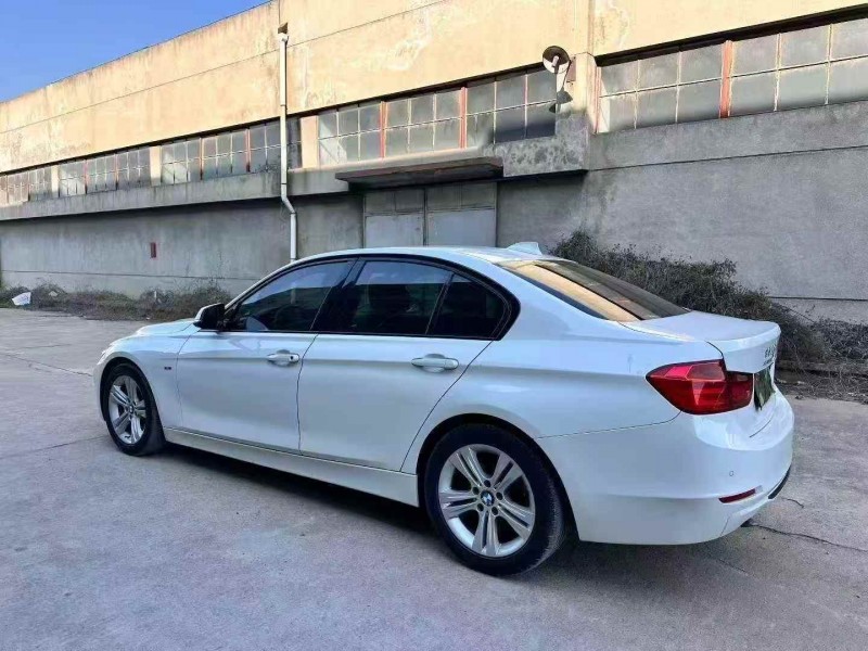 济宁14年宝马3系8