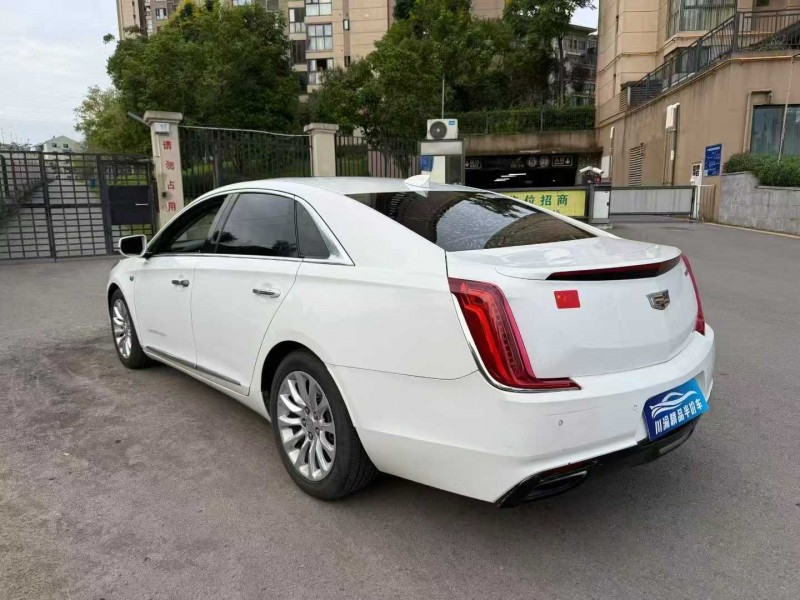 达州17年凯迪拉克XTS4