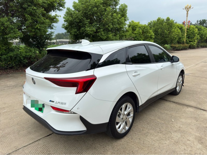 盐城23年别克微蓝4