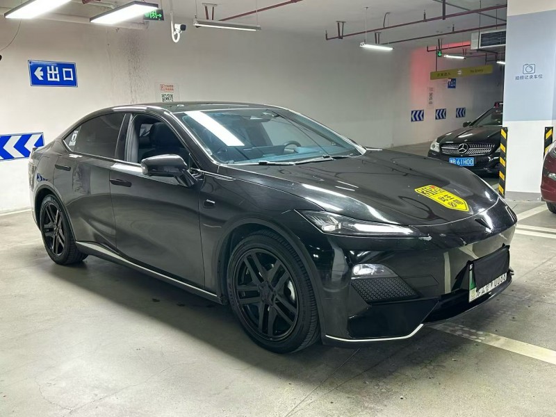 成都24年长安汽车深蓝3