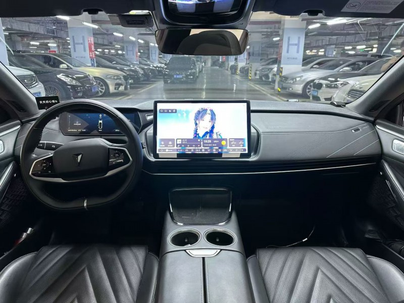 成都24年长安汽车深蓝6