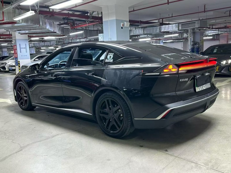 成都24年长安汽车深蓝9