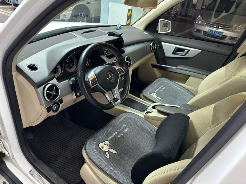 成都15年奔驰GLK4