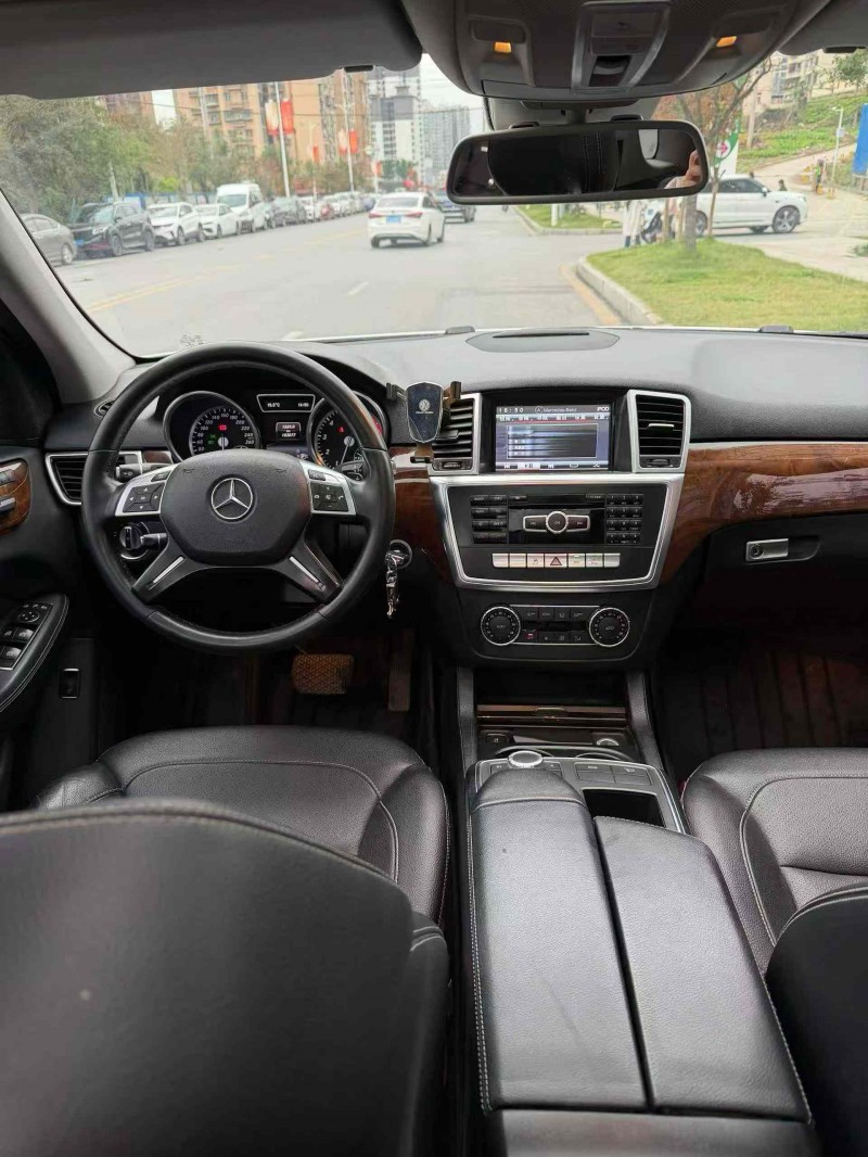 达州15年奔驰ML8