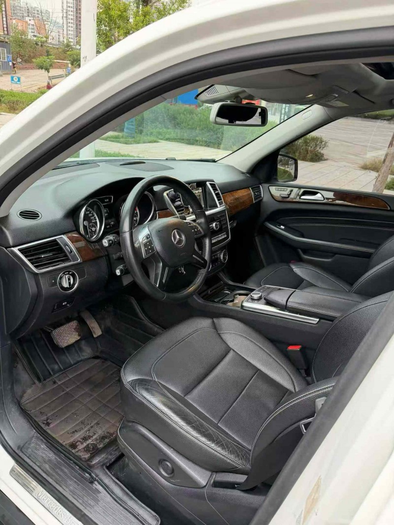 达州15年奔驰ML9