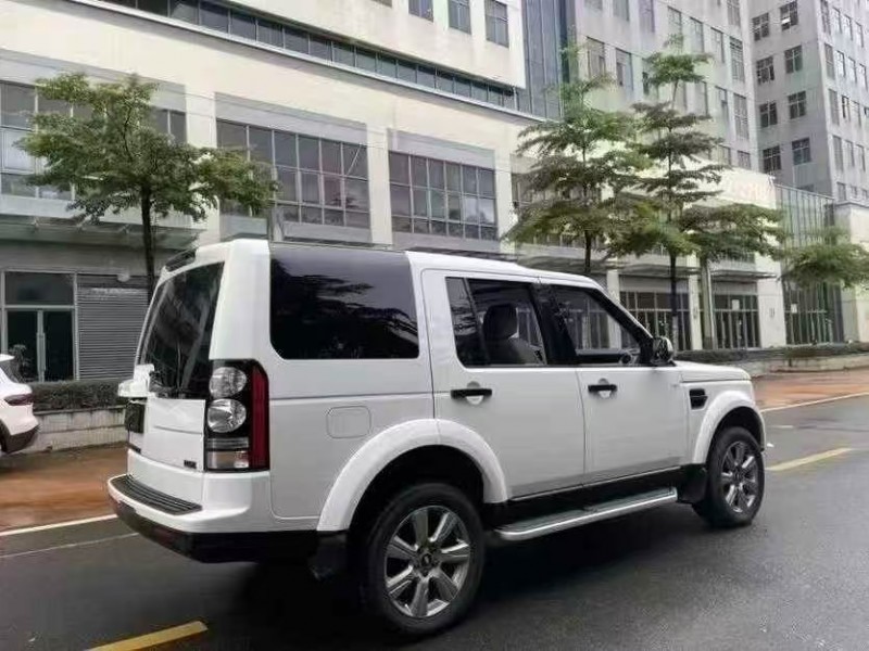 广州13年路虎发现8