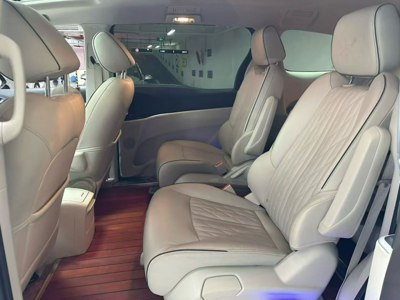 成都22年别克GL86