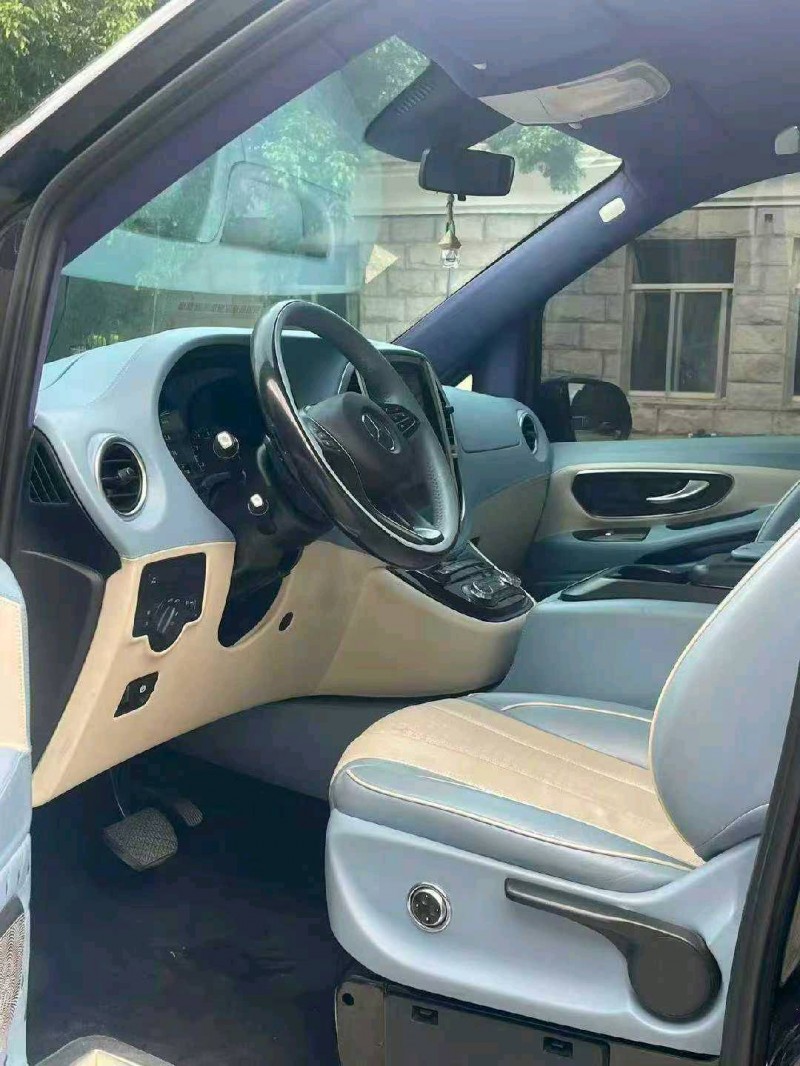 漳州21年奔驰威霆6