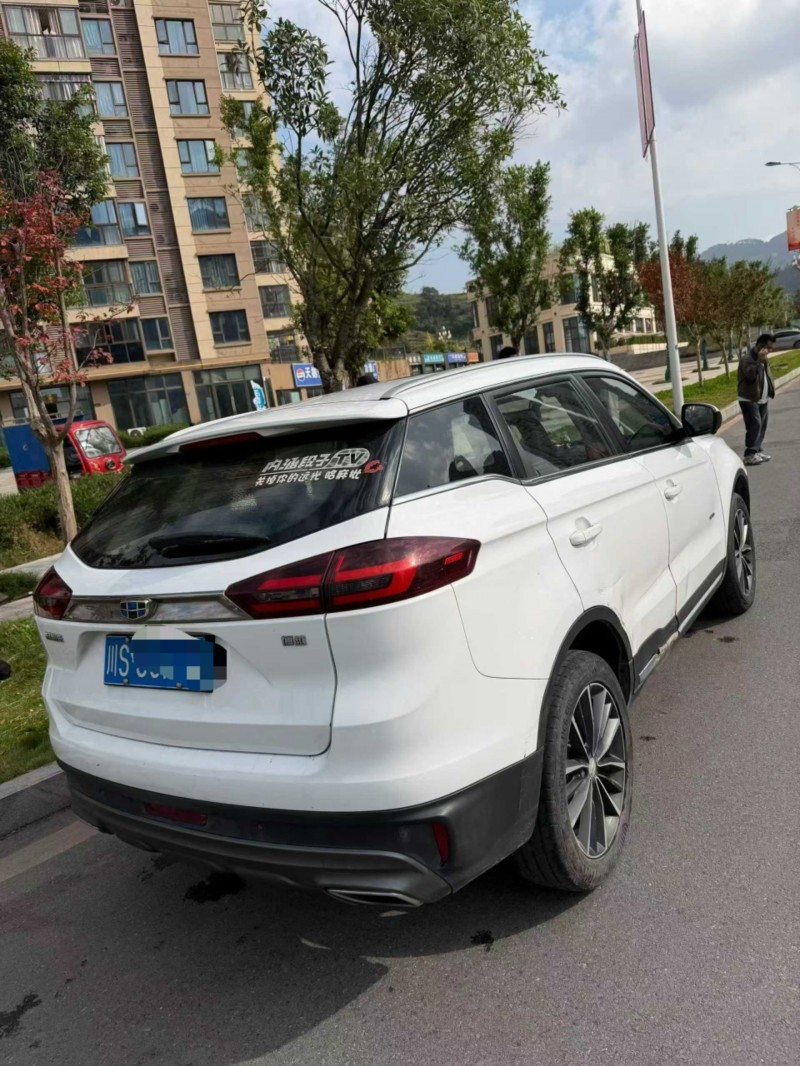 达州18年吉利博越5