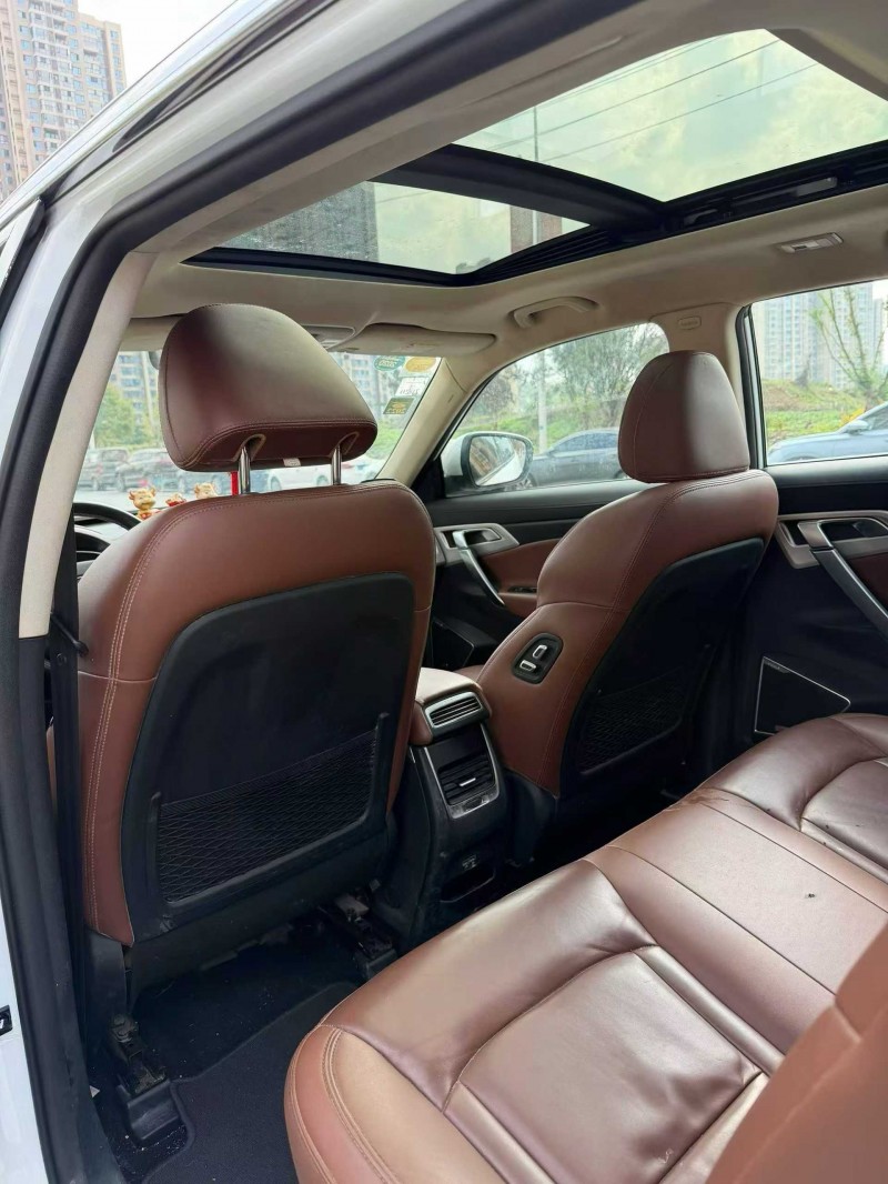 达州18年吉利博越9