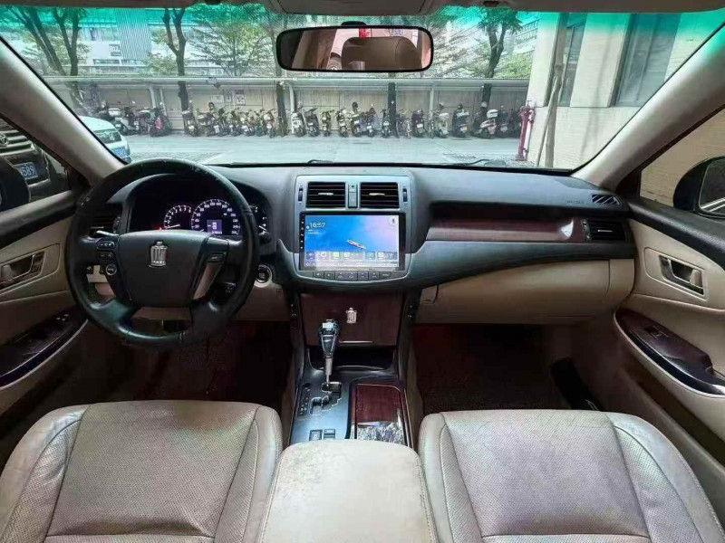 珠海12年丰田皇冠7