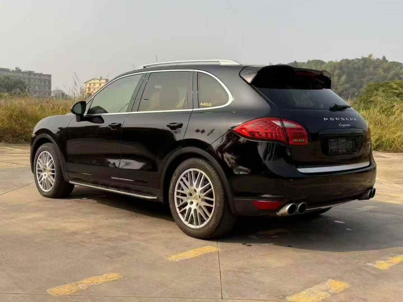 邵阳15年保时捷卡宴6