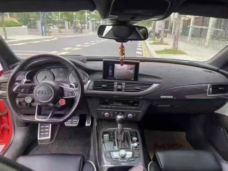 广州17年奥迪S74