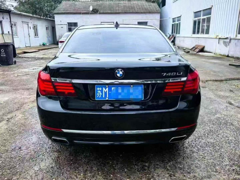 苏州15年宝马7系9