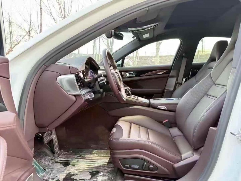 洛阳24年保时捷帕拉梅拉4