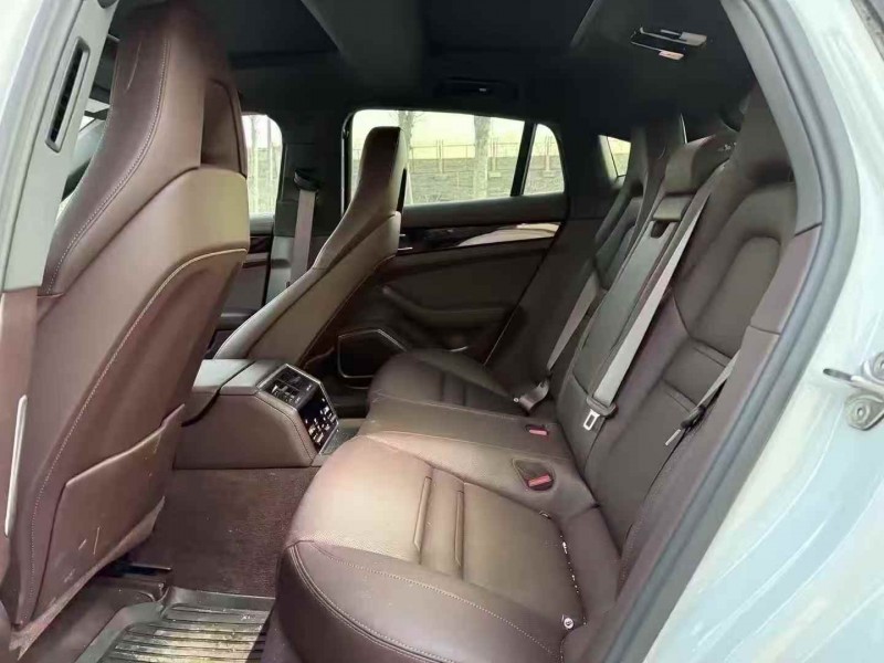 洛阳24年保时捷帕拉梅拉5