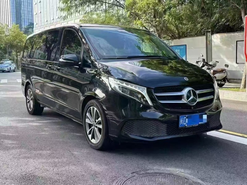 广州22年奔驰V2