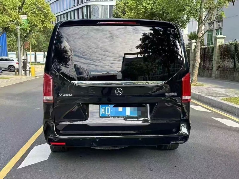 广州22年奔驰V9