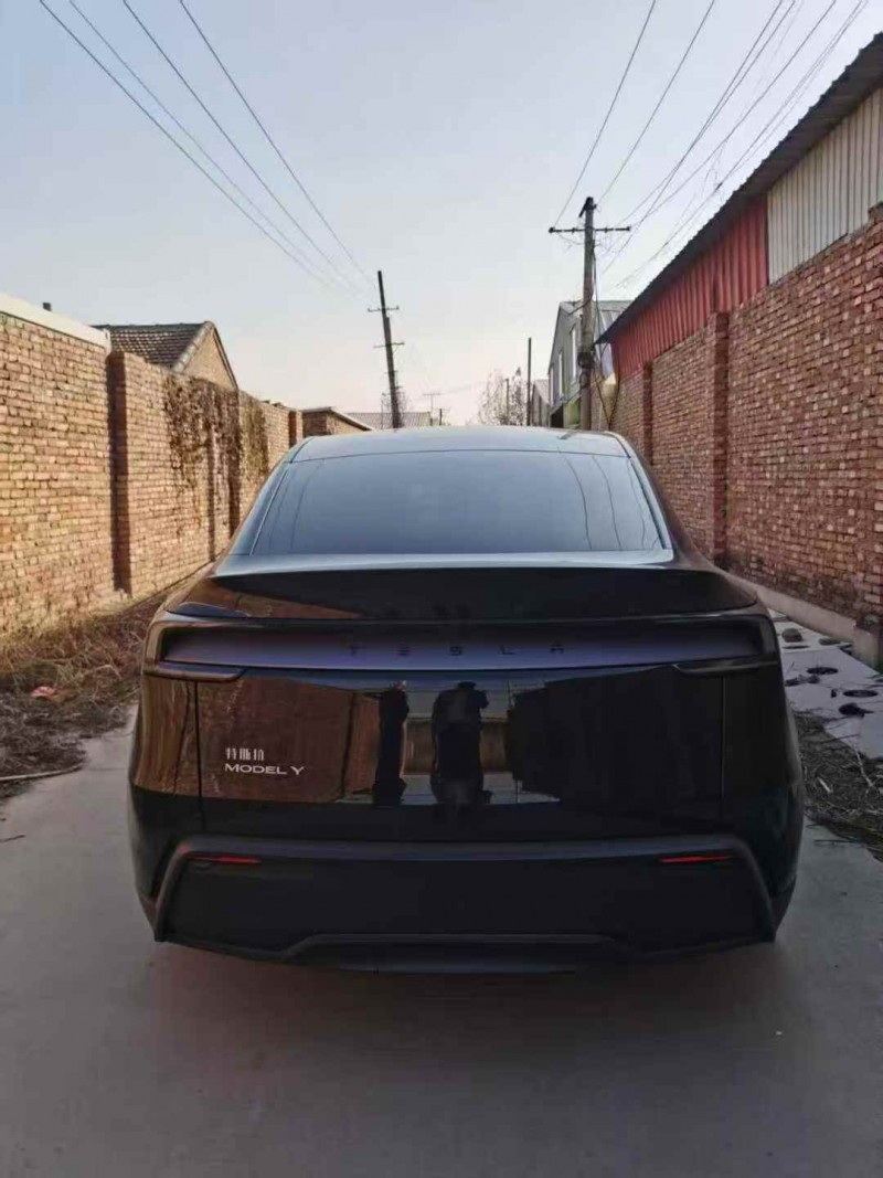 秦皇岛25年特斯拉MODEL Y9