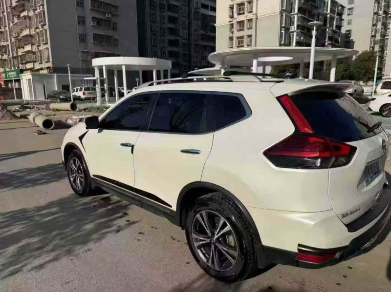 宜昌20年日产奇骏8