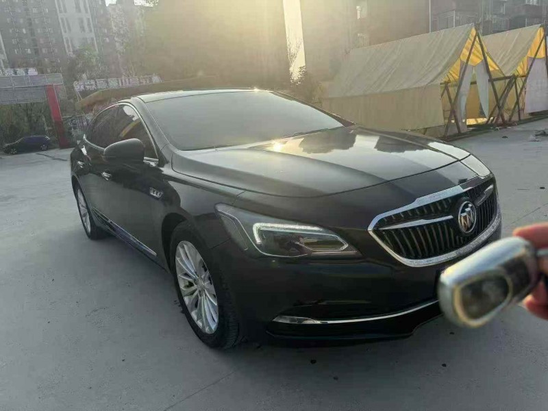 济宁19年别克君越2