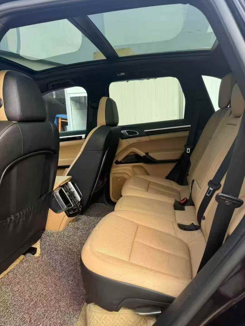 淄博15年保时捷卡宴3